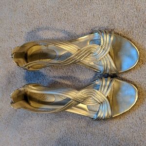 Dexflex by Dexter gold wedge sandals